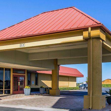 Quality Inn Ada Near University Екстер'єр фото