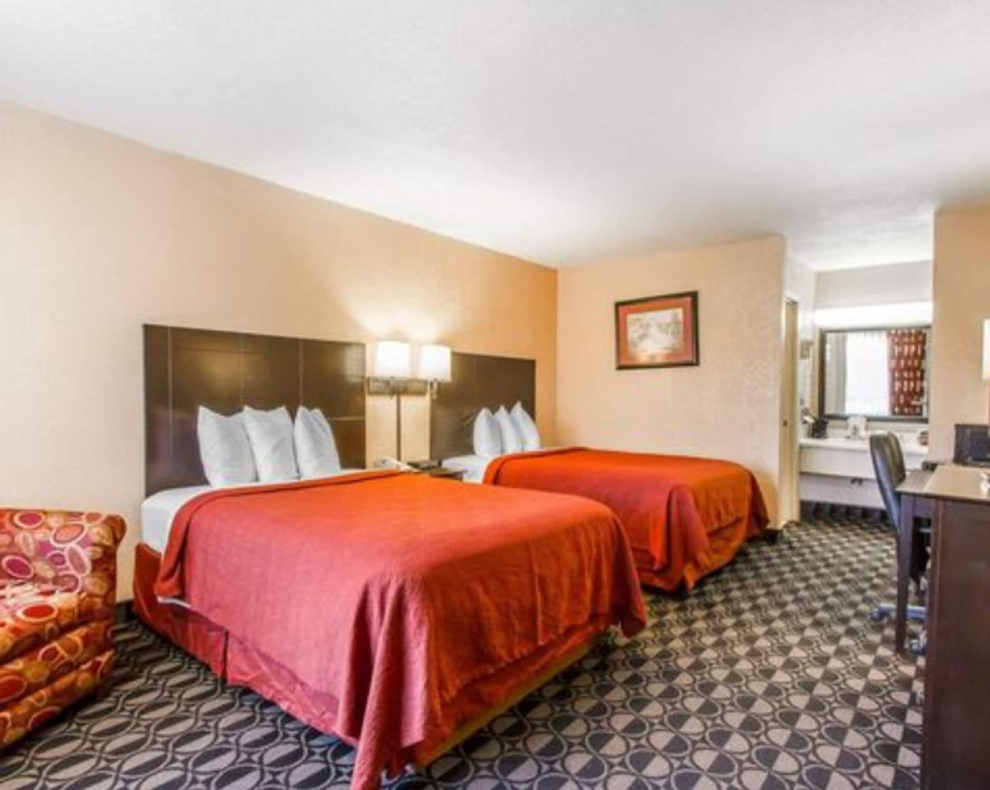 Quality Inn Ada Near University Екстер'єр фото