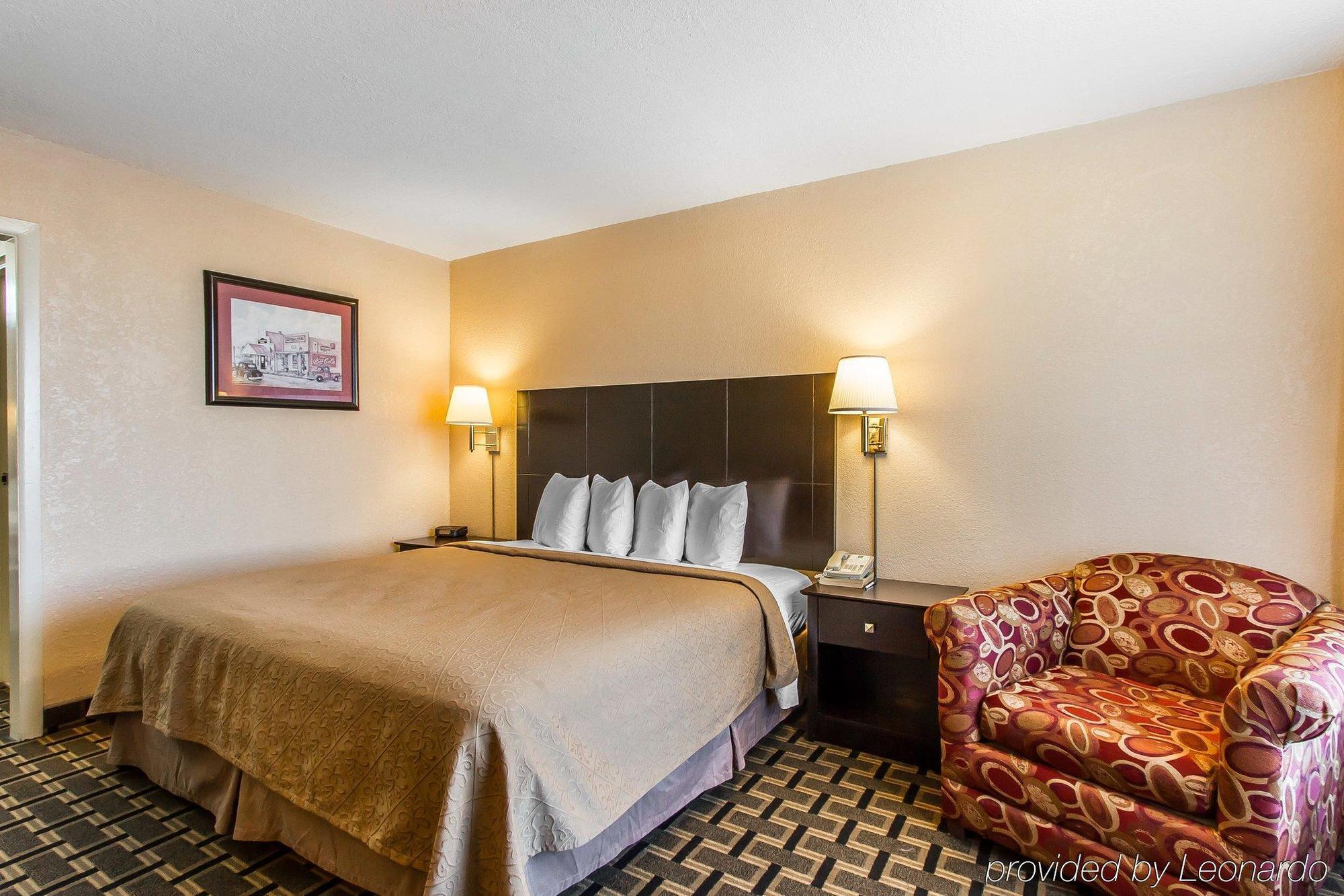 Quality Inn Ada Near University Екстер'єр фото