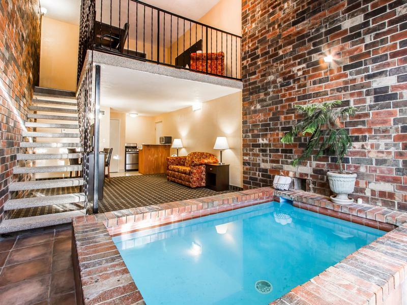Quality Inn Ada Near University Екстер'єр фото